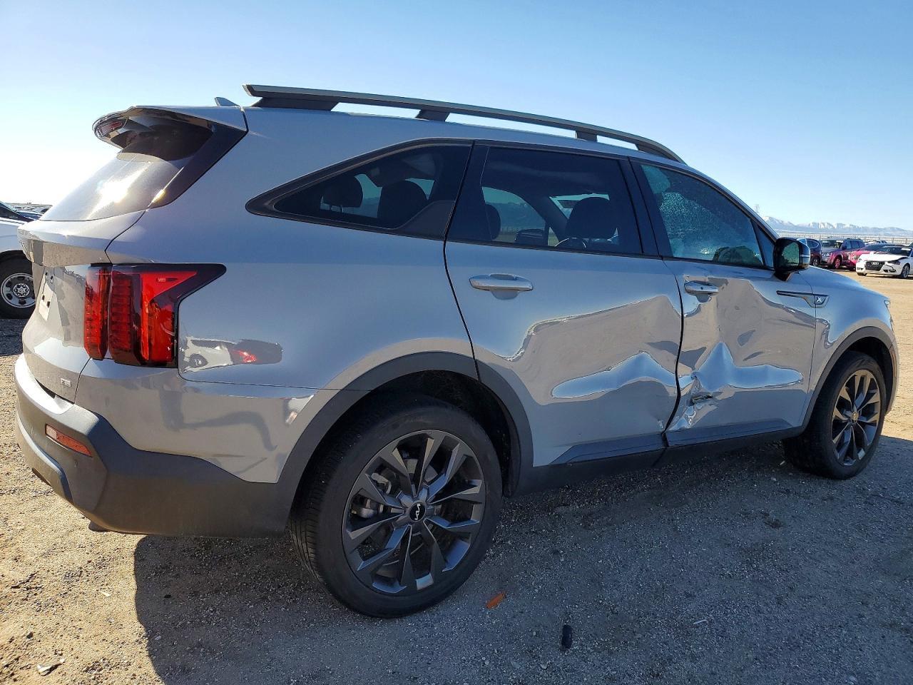 2023 KIA SORENTO