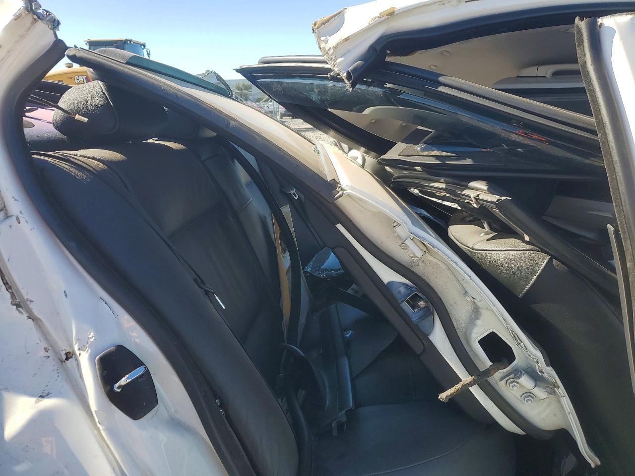 2004 BMW 3 SERIES