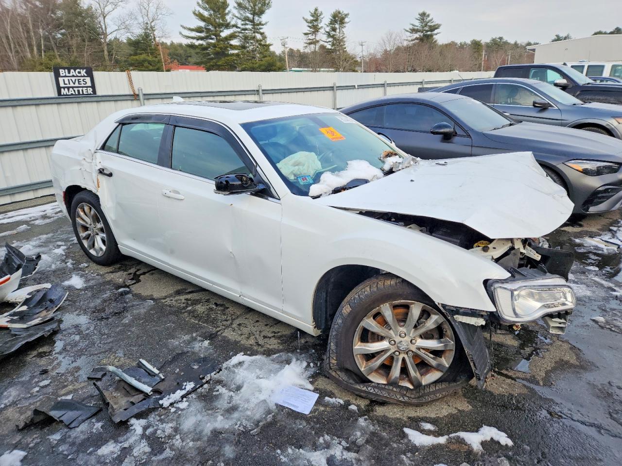 2016 CHRYSLER 300