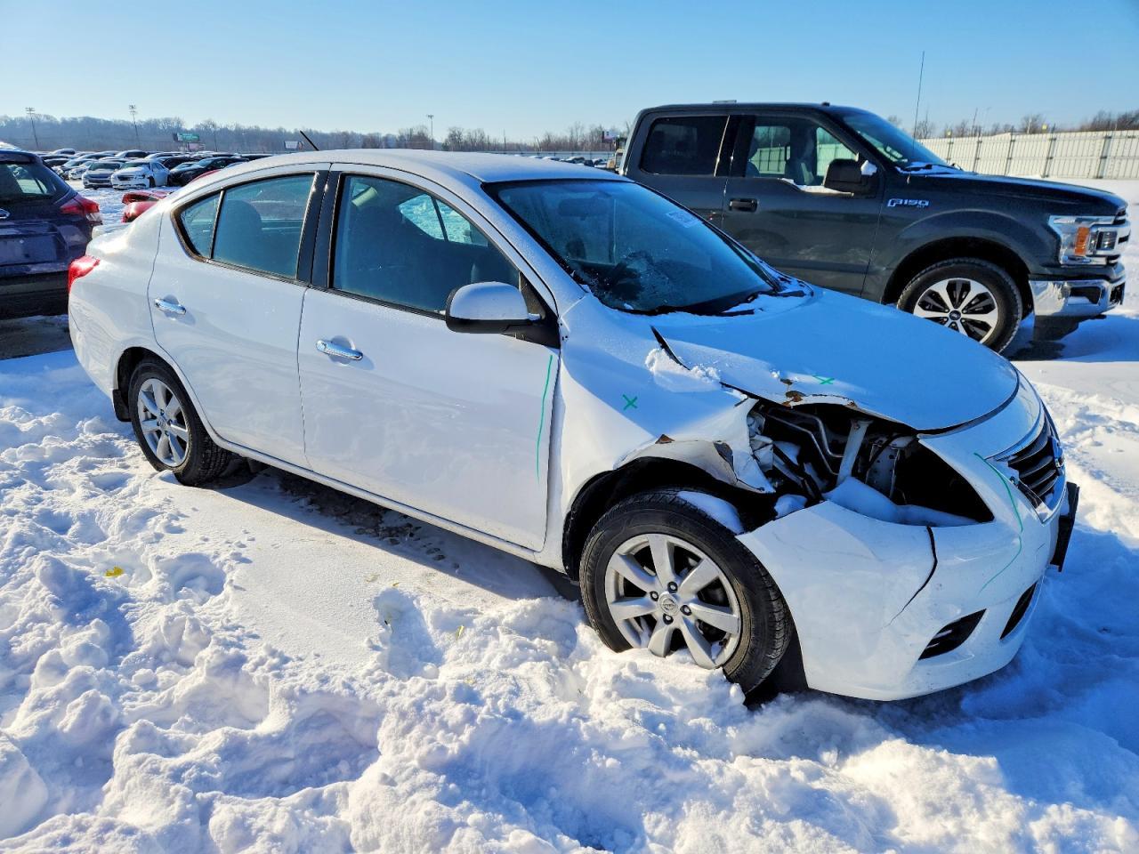 2014 NISSAN VERSA