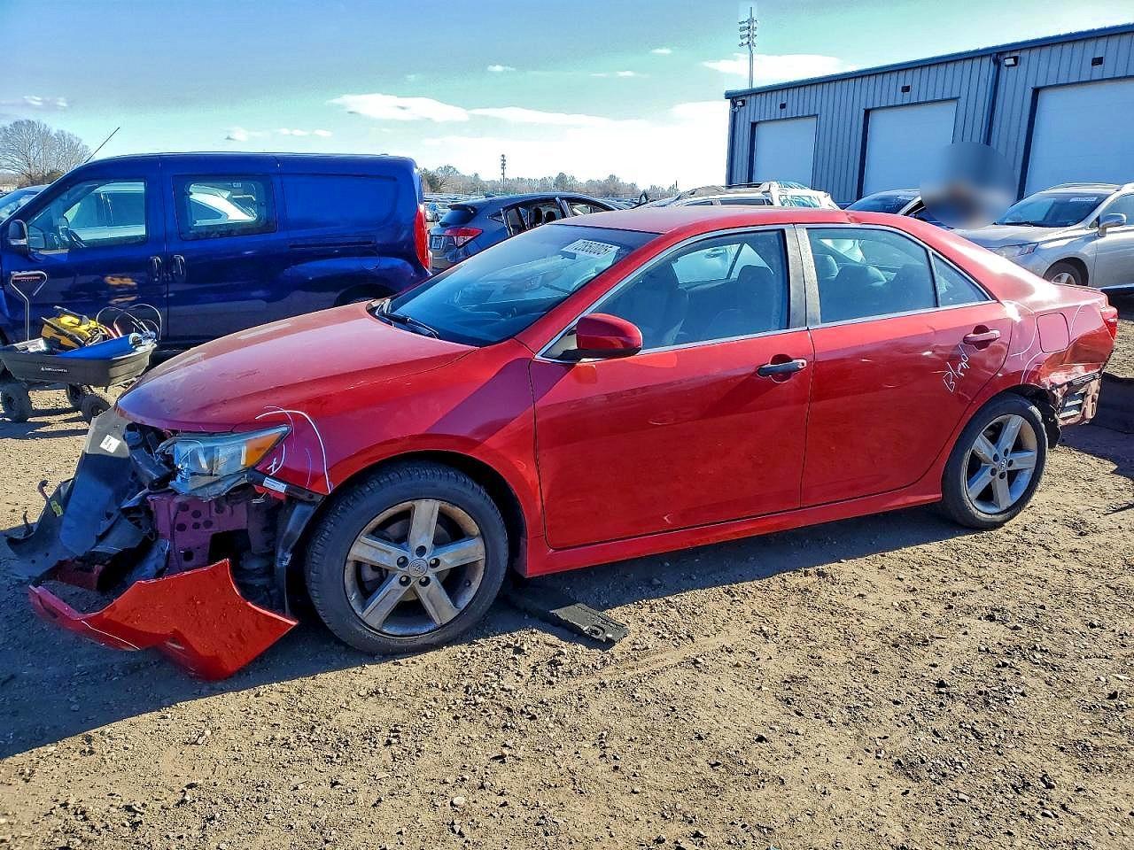 2012 TOYOTA CAMRY