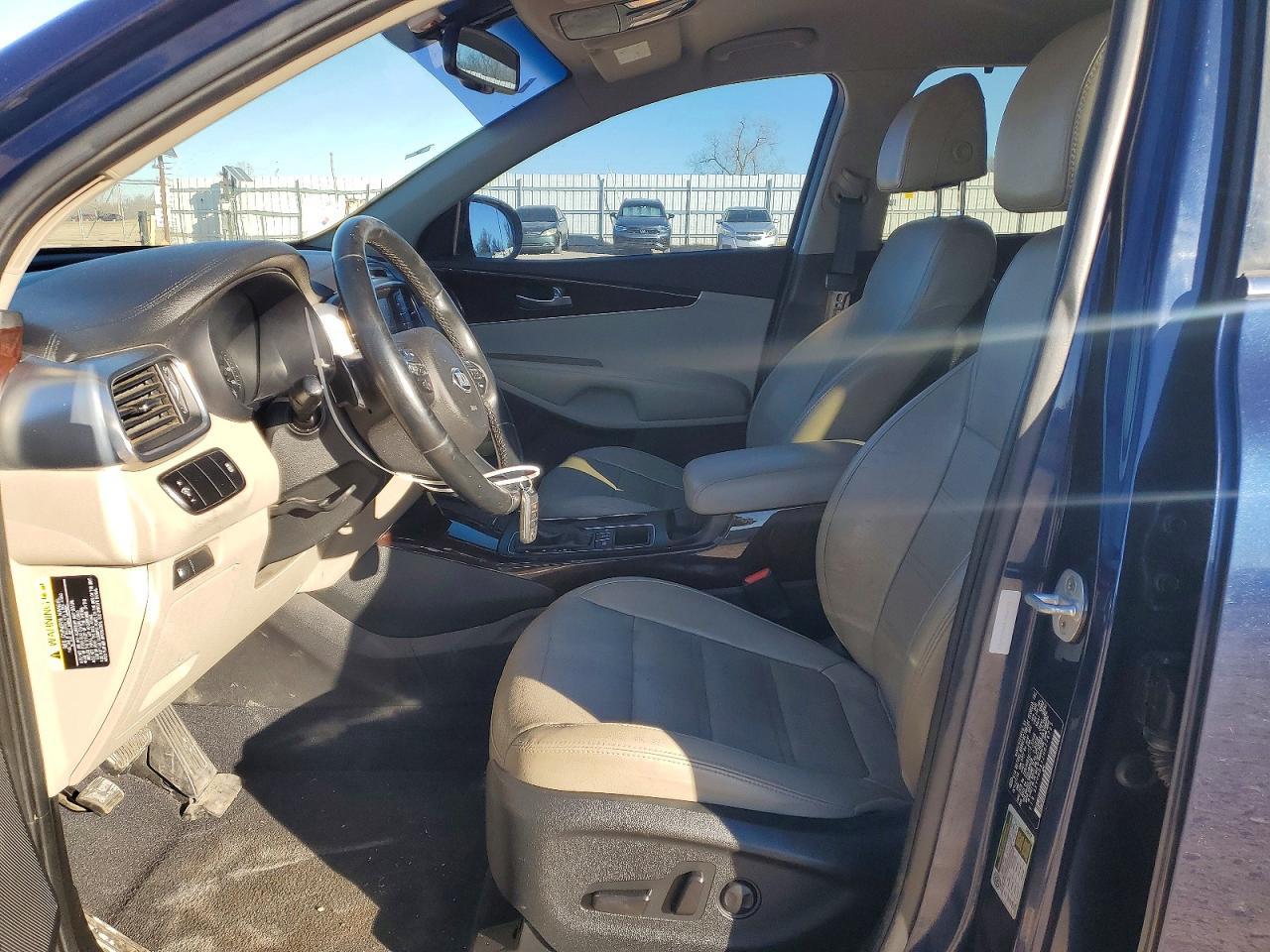 2017 KIA SORENTO