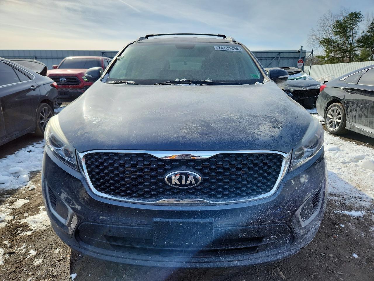 2016 KIA SORENTO