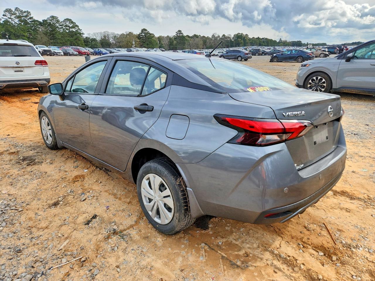 2022 NISSAN VERSA