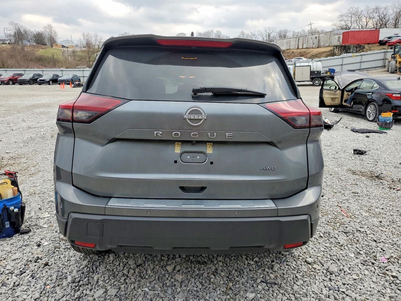 2025 NISSAN ROGUE