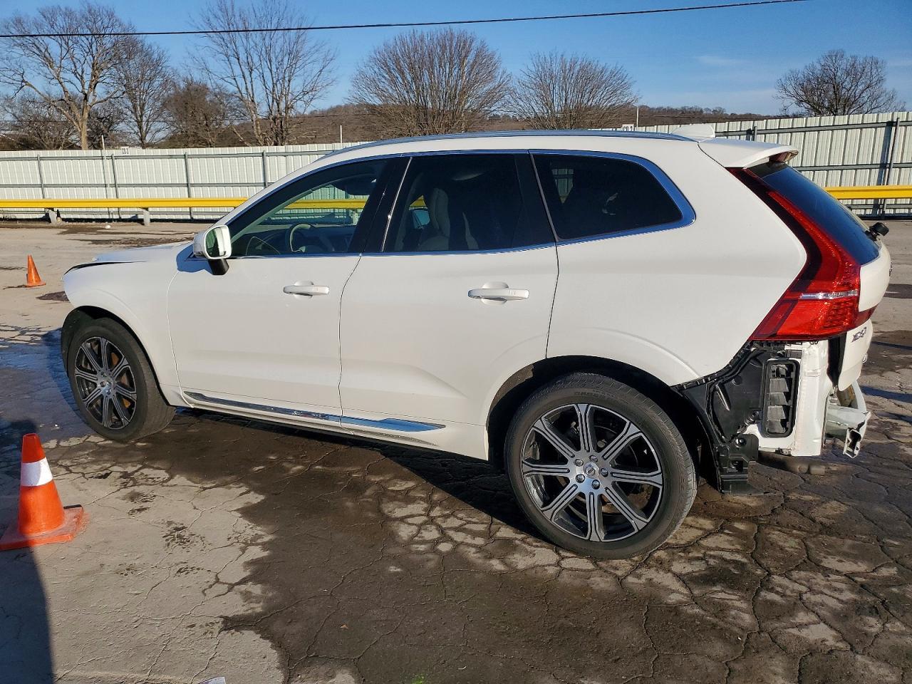 2021 VOLVO XC60
