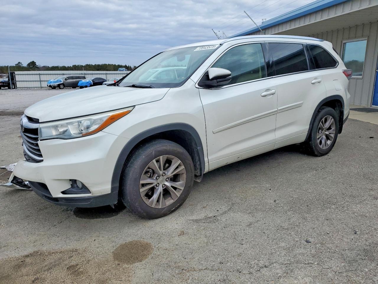 2015 TOYOTA HIGHLANDER