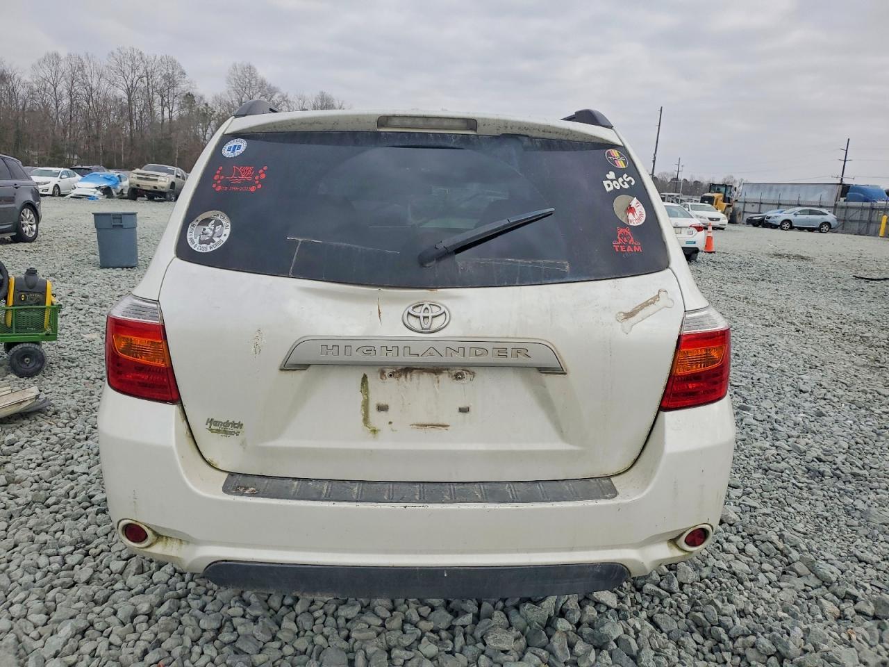 2010 TOYOTA HIGHLANDER
