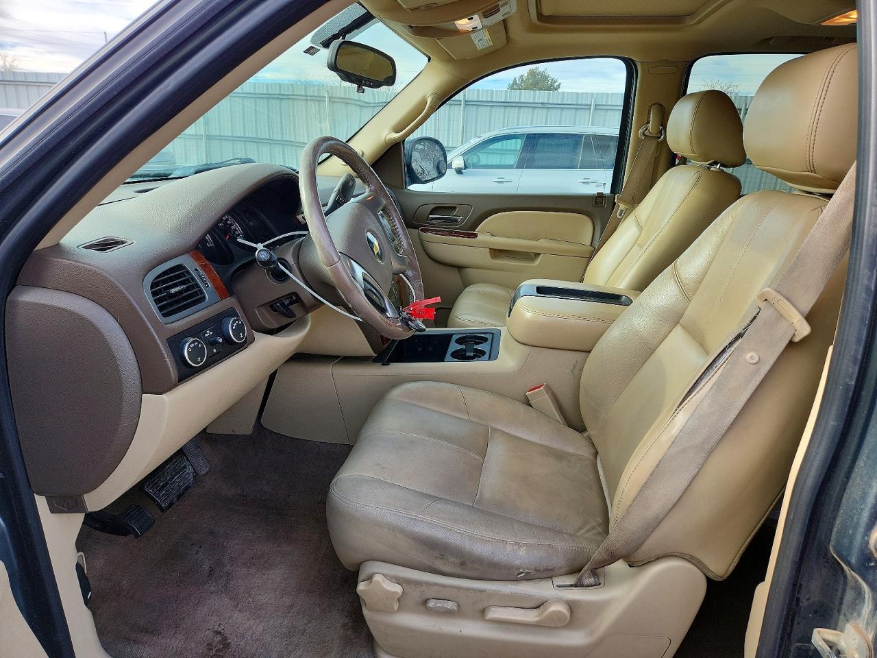 2011 CHEVROLET Tahoe
