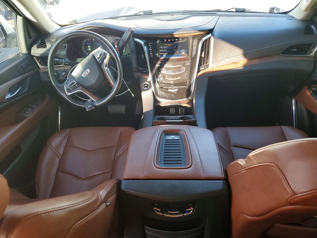2018 CADILLAC ESCALADE