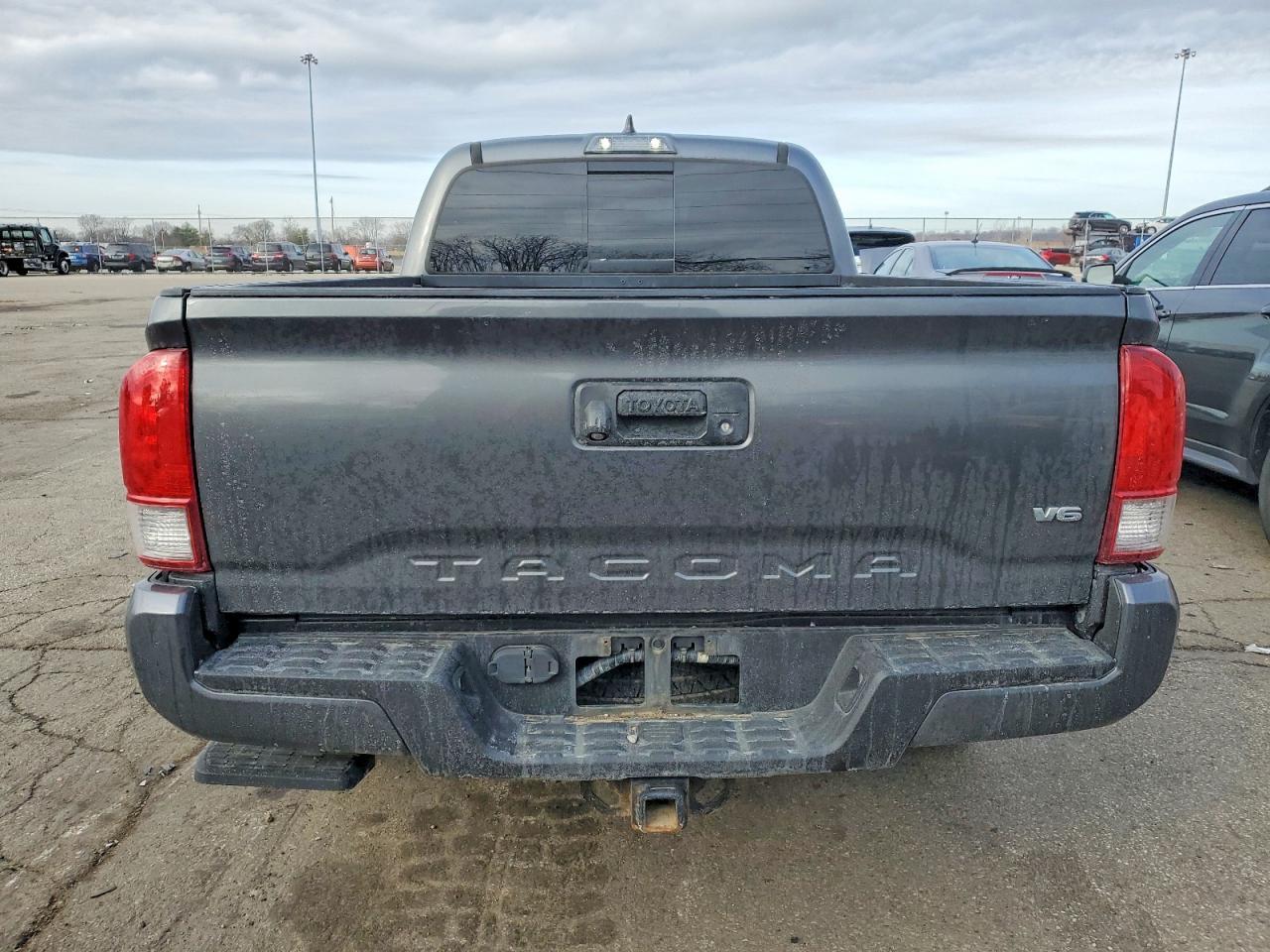 2017 TOYOTA TACOMA
