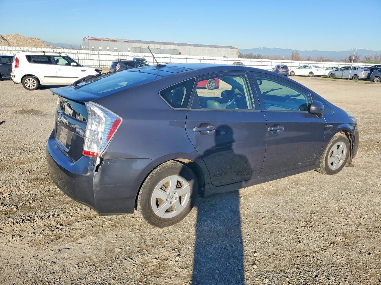 2011 TOYOTA PRIUS
