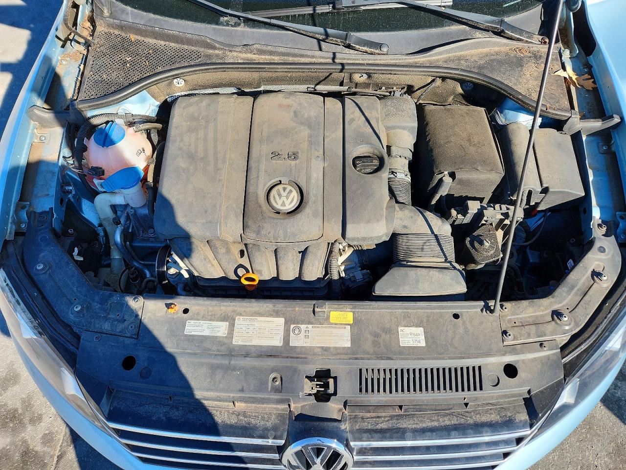 2012 VOLKSWAGEN Passat