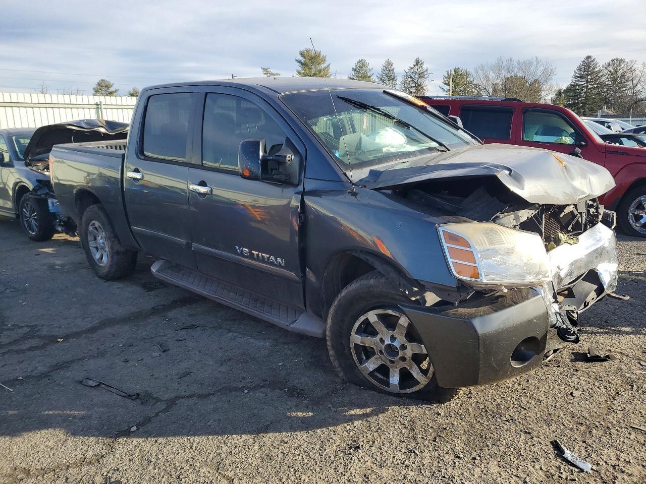 2005 NISSAN Titan