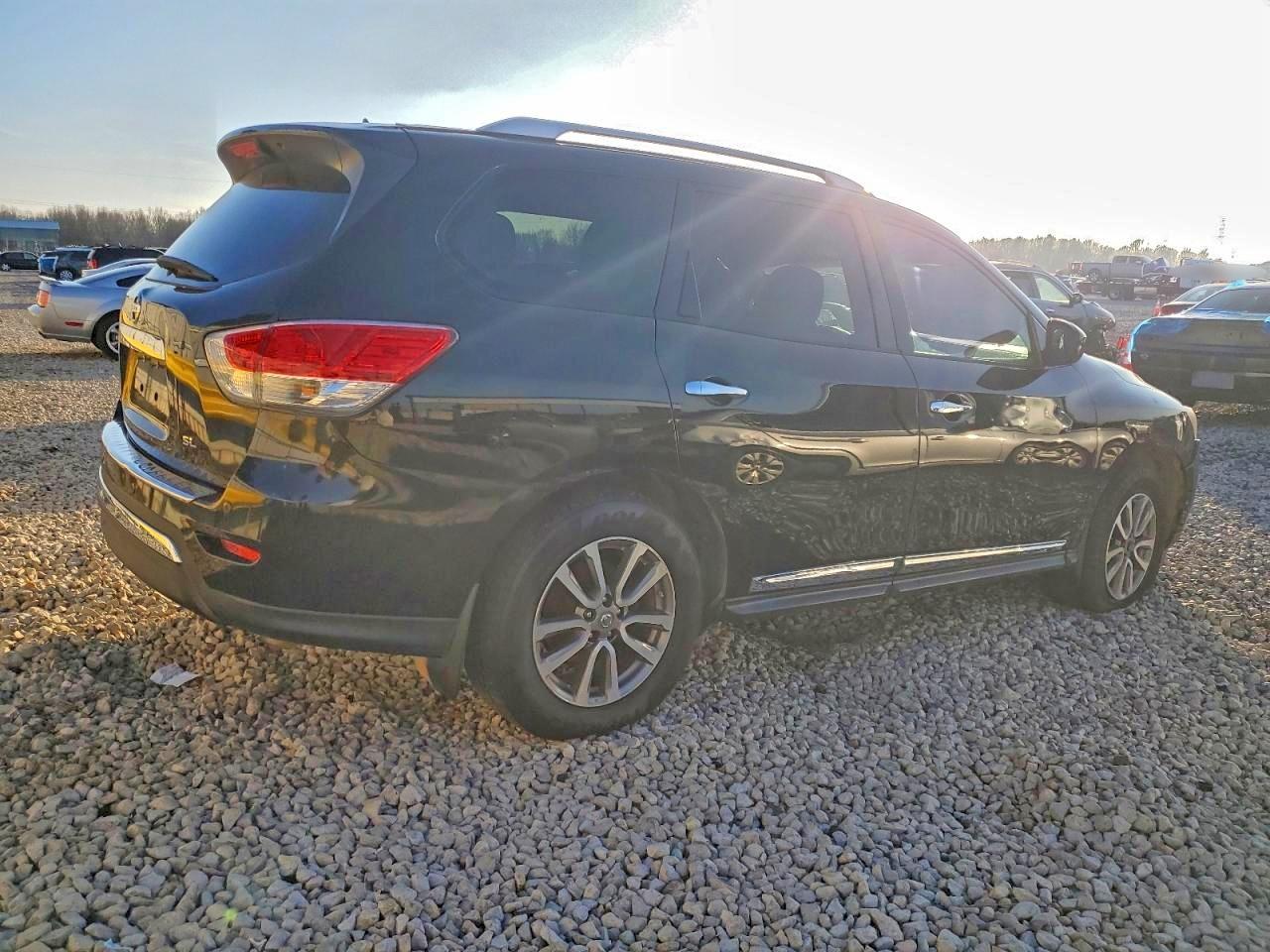 2015 NISSAN PATHFINDER