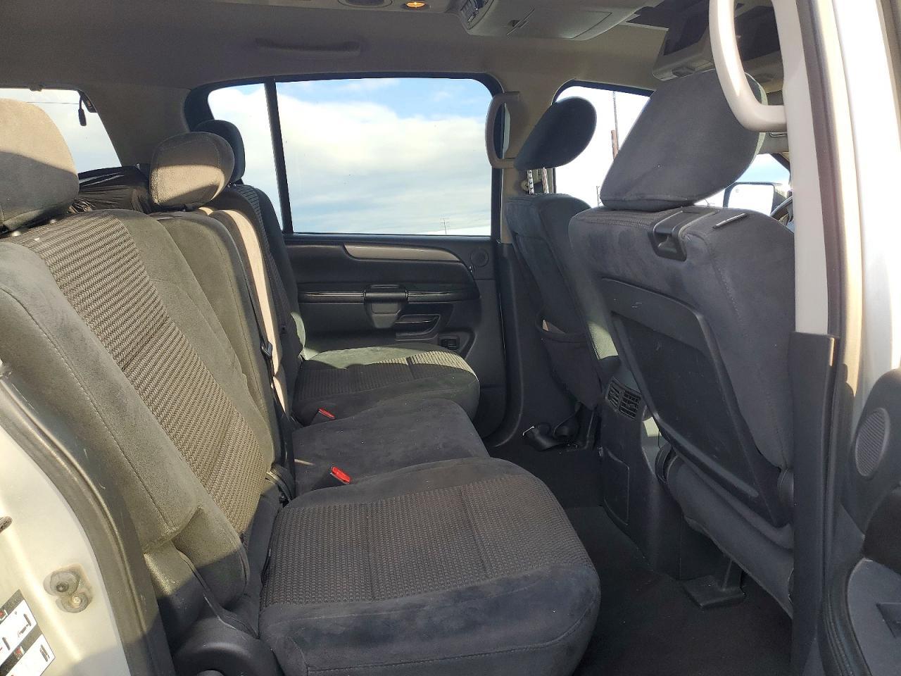 2010 NISSAN Armada