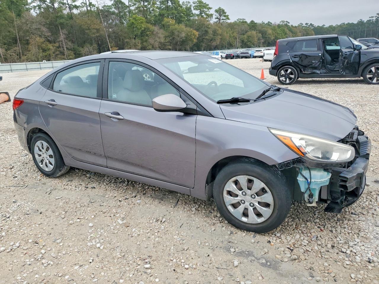 2016 HYUNDAI ACCENT