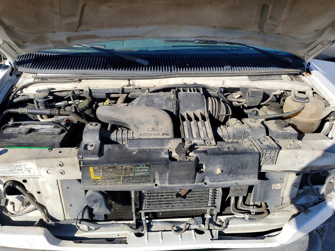 2004 FORD ECONOLINE