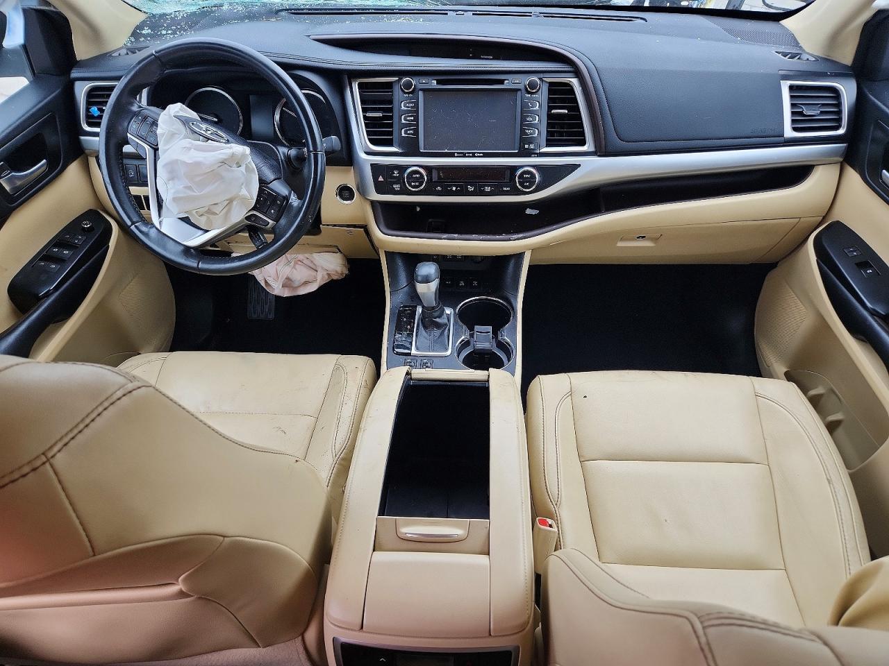 2017 TOYOTA HIGHLANDER
