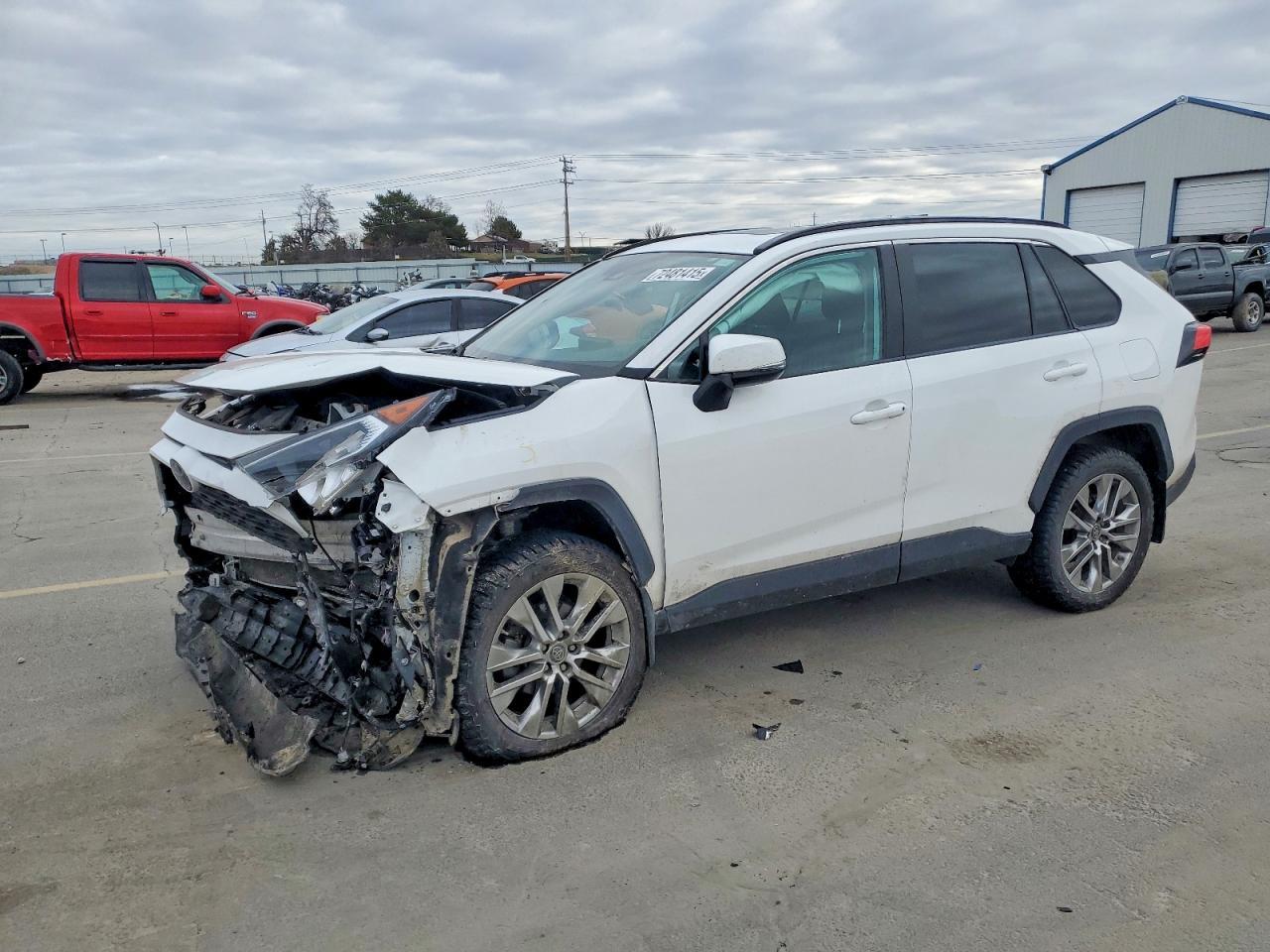 2019 TOYOTA RAV4