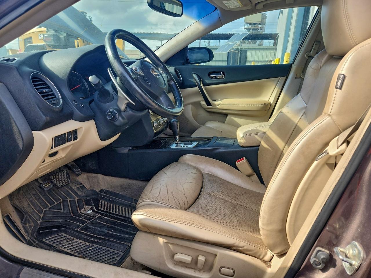 2014 NISSAN Maxima
