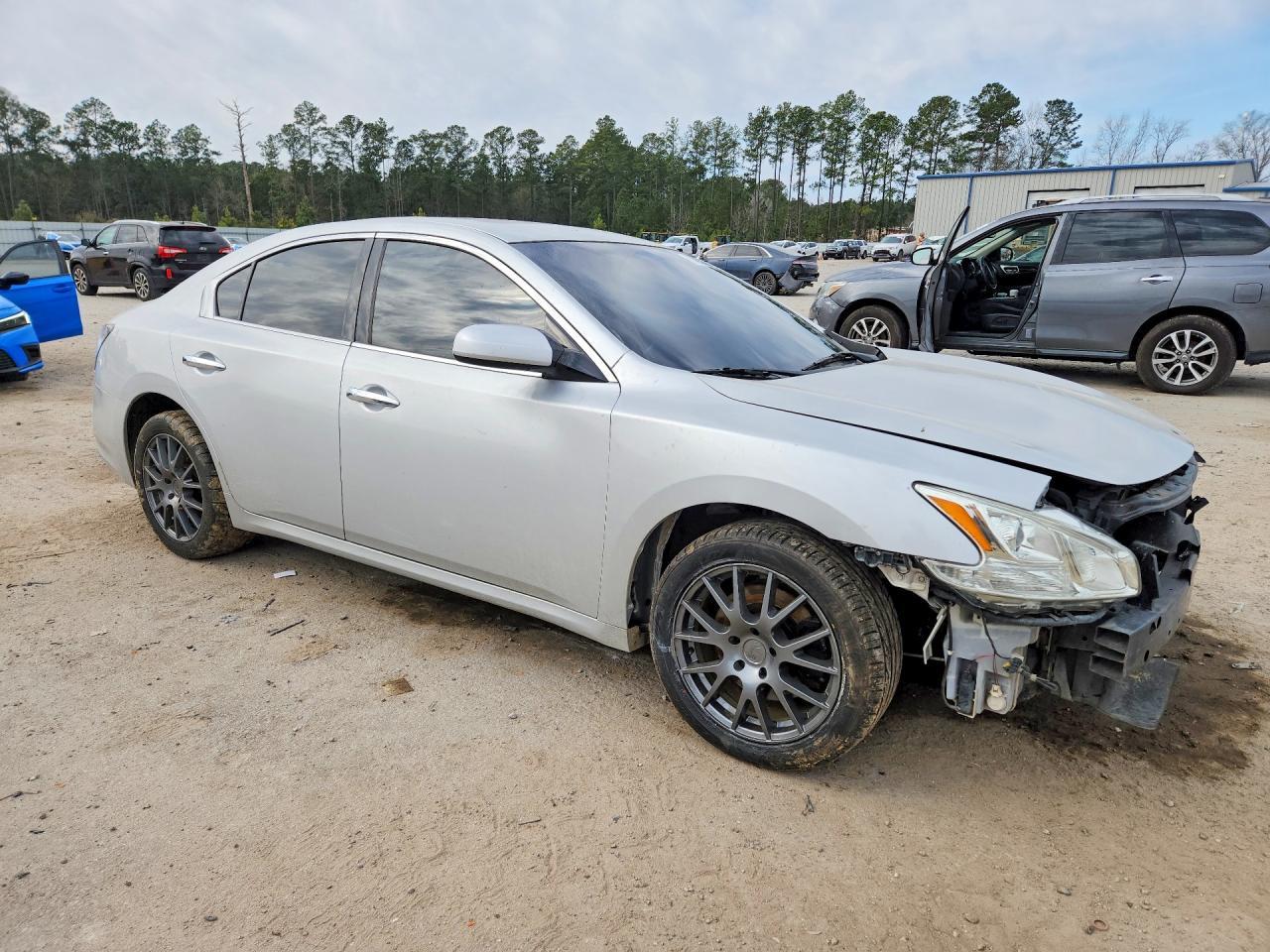 2014 NISSAN Maxima