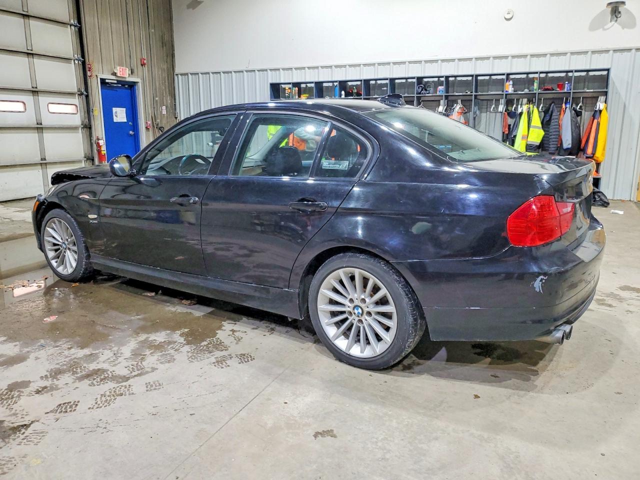 2011 BMW 3 SERIES