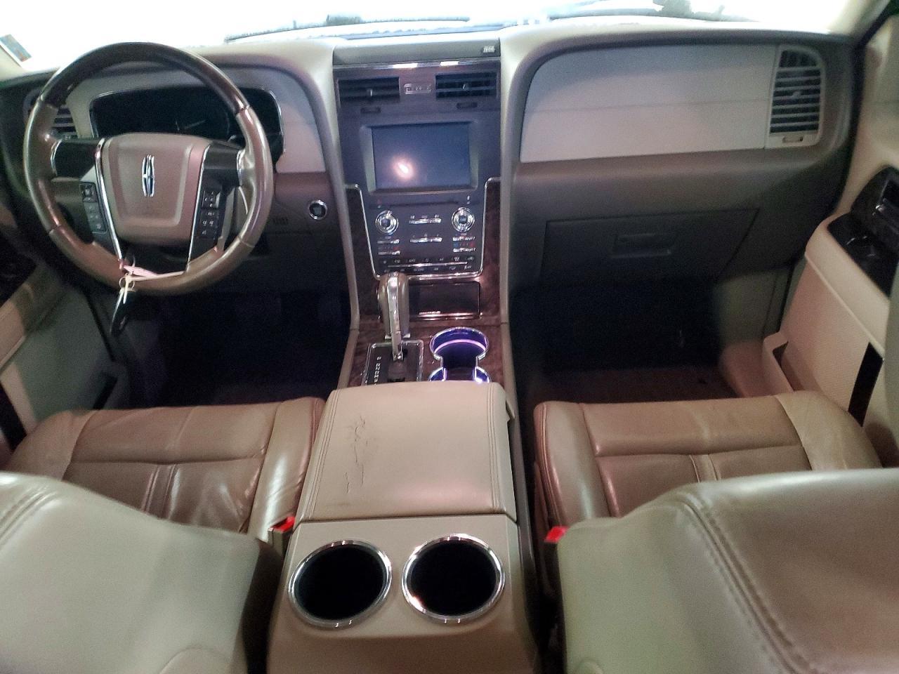 2016 LINCOLN Navigator
