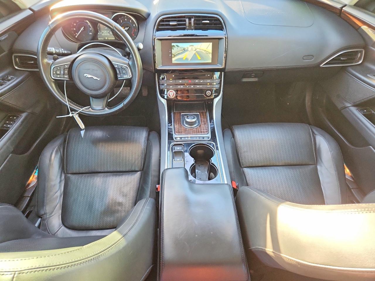 2017 JAGUAR XE