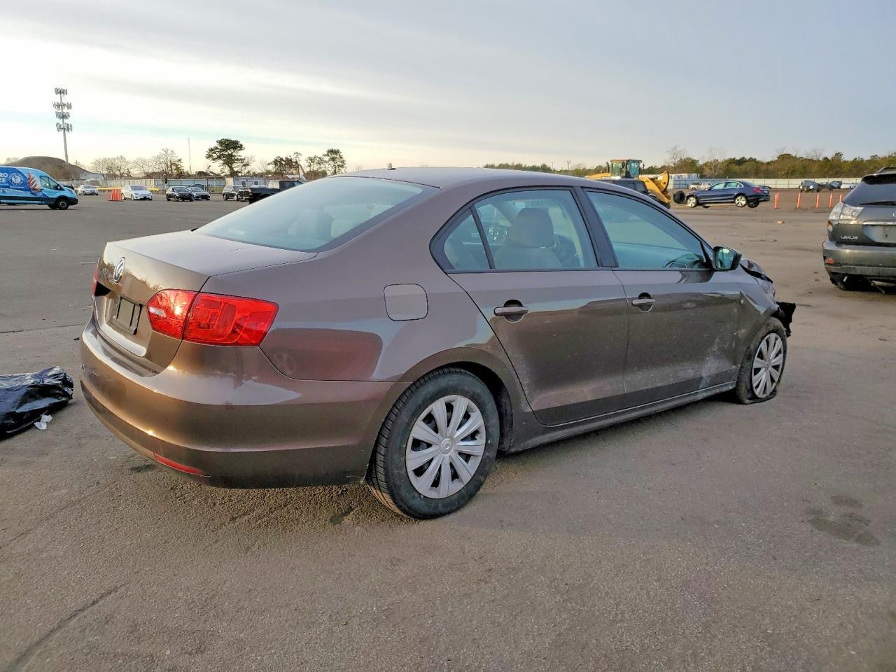 2011 VOLKSWAGEN JETTA