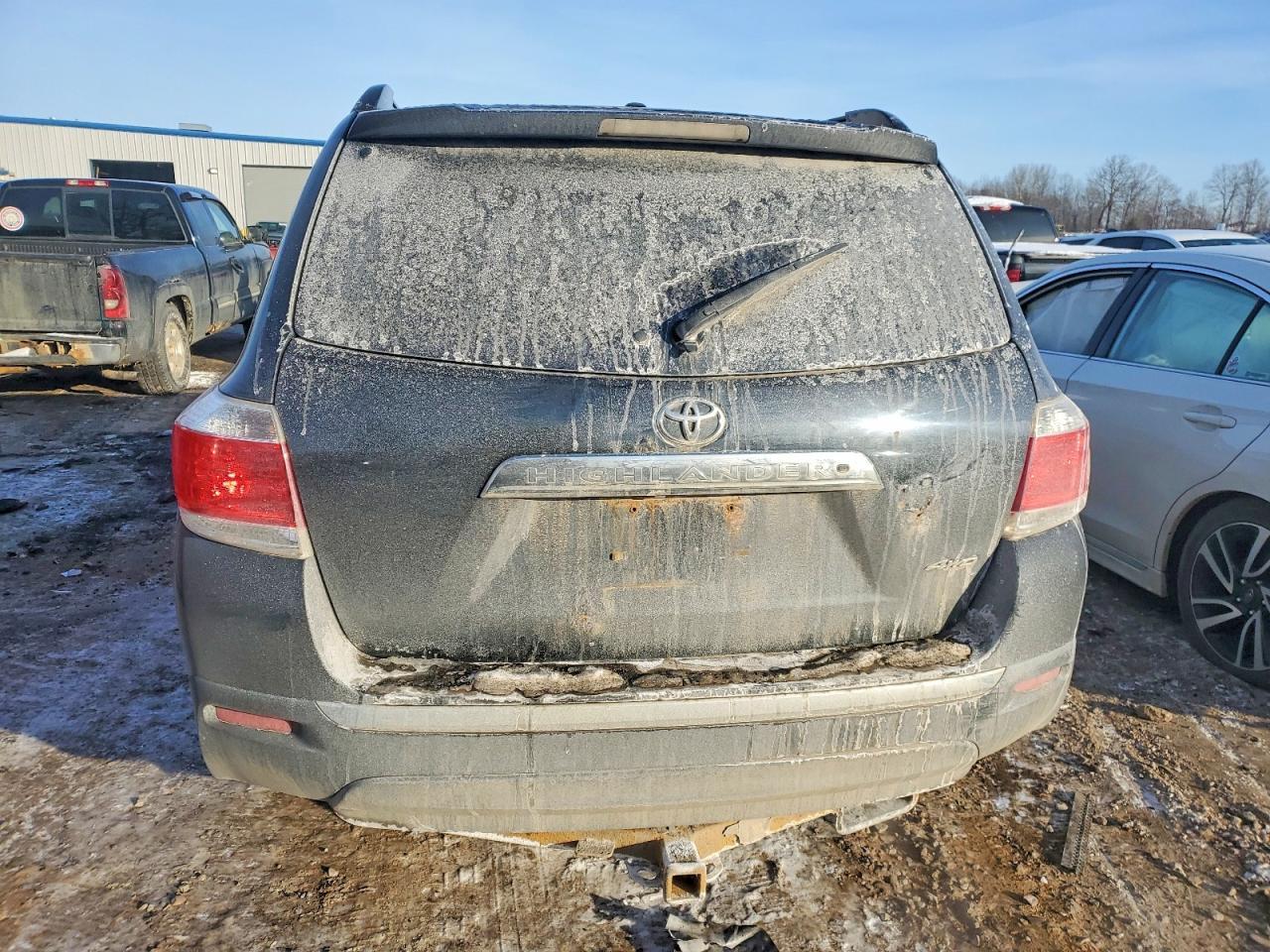 2011 TOYOTA HIGHLANDER