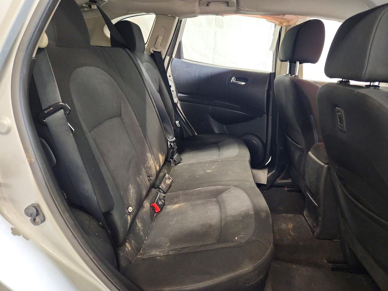 2014 NISSAN ROGUE