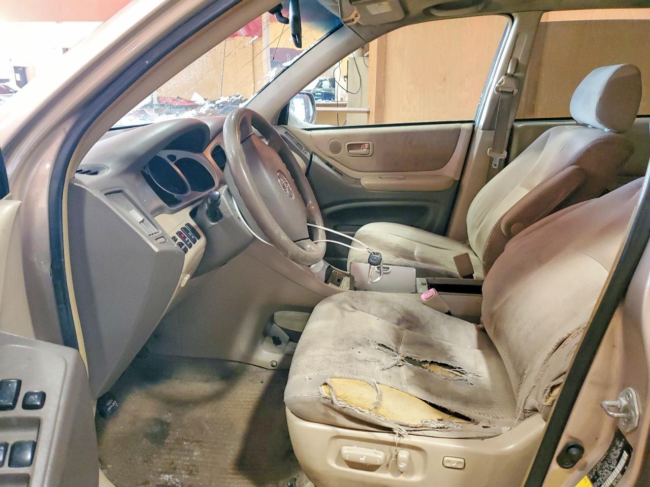 2005 TOYOTA HIGHLANDER