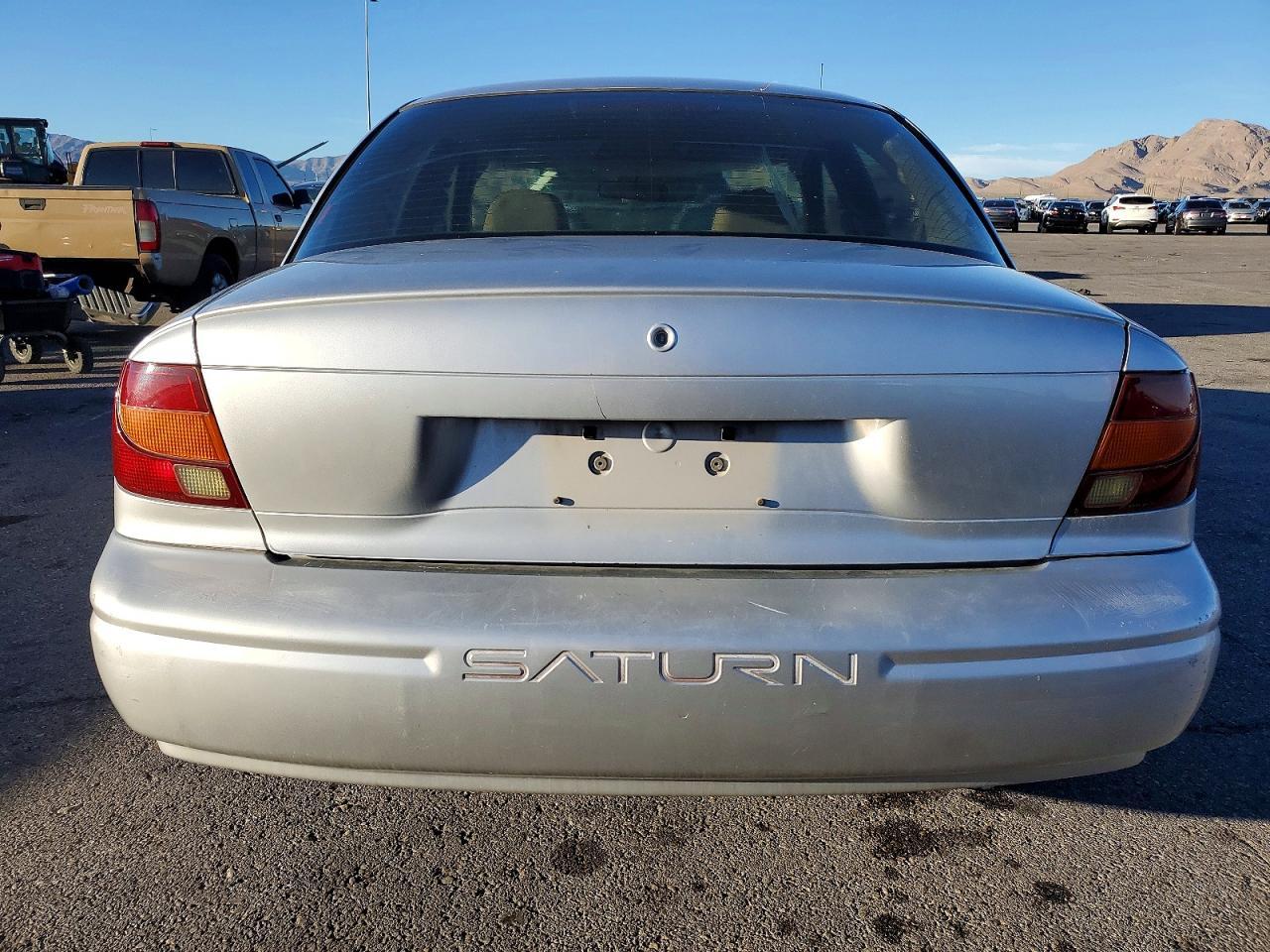 2002 SATURN Sl1