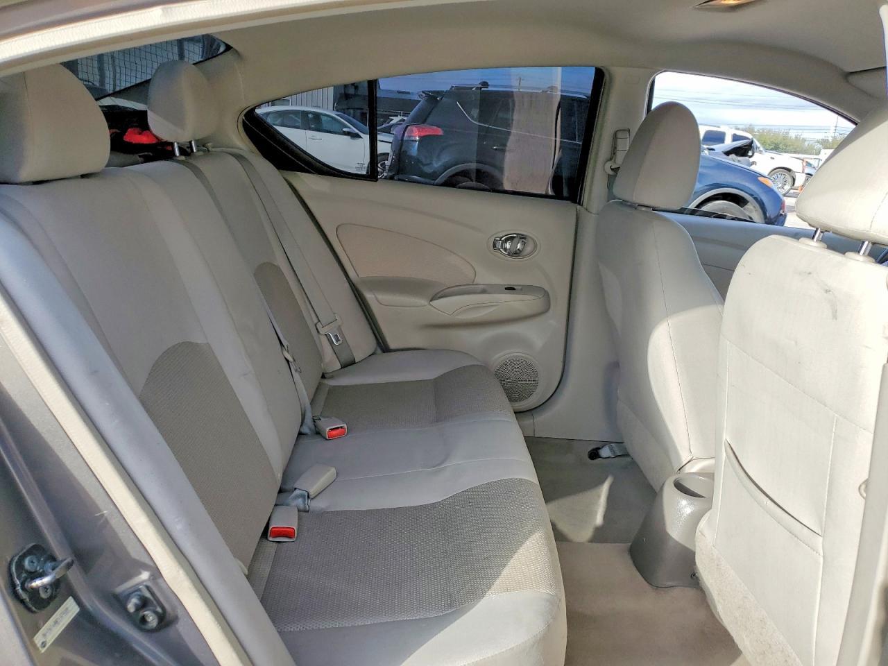 2012 NISSAN VERSA