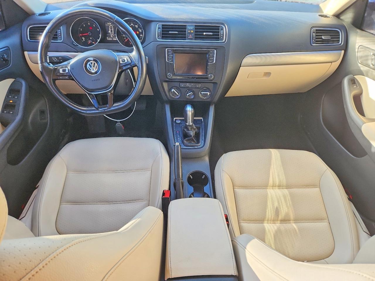 2017 VOLKSWAGEN JETTA