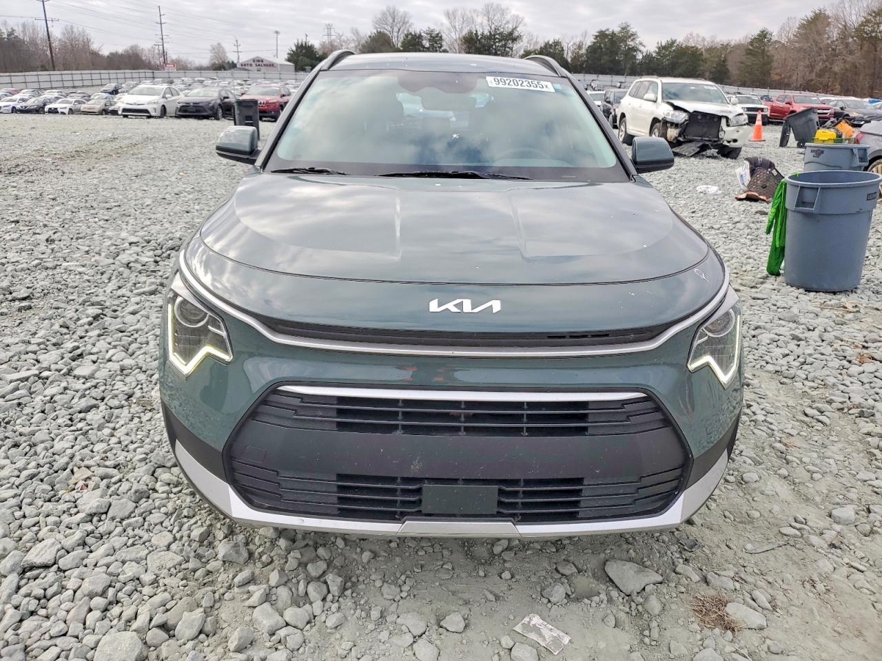 2023 KIA Niro