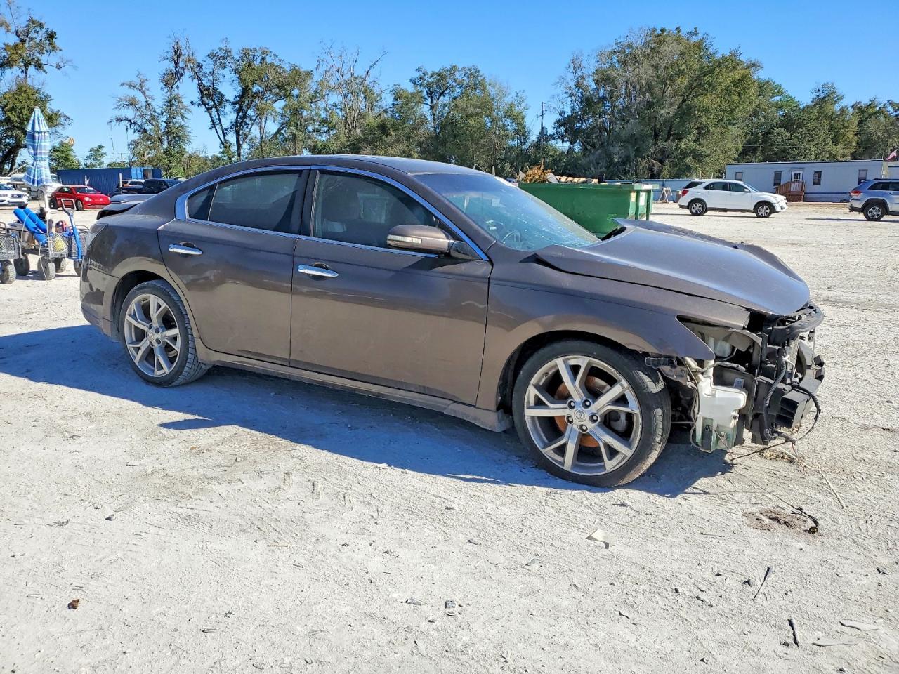 2012 NISSAN Maxima