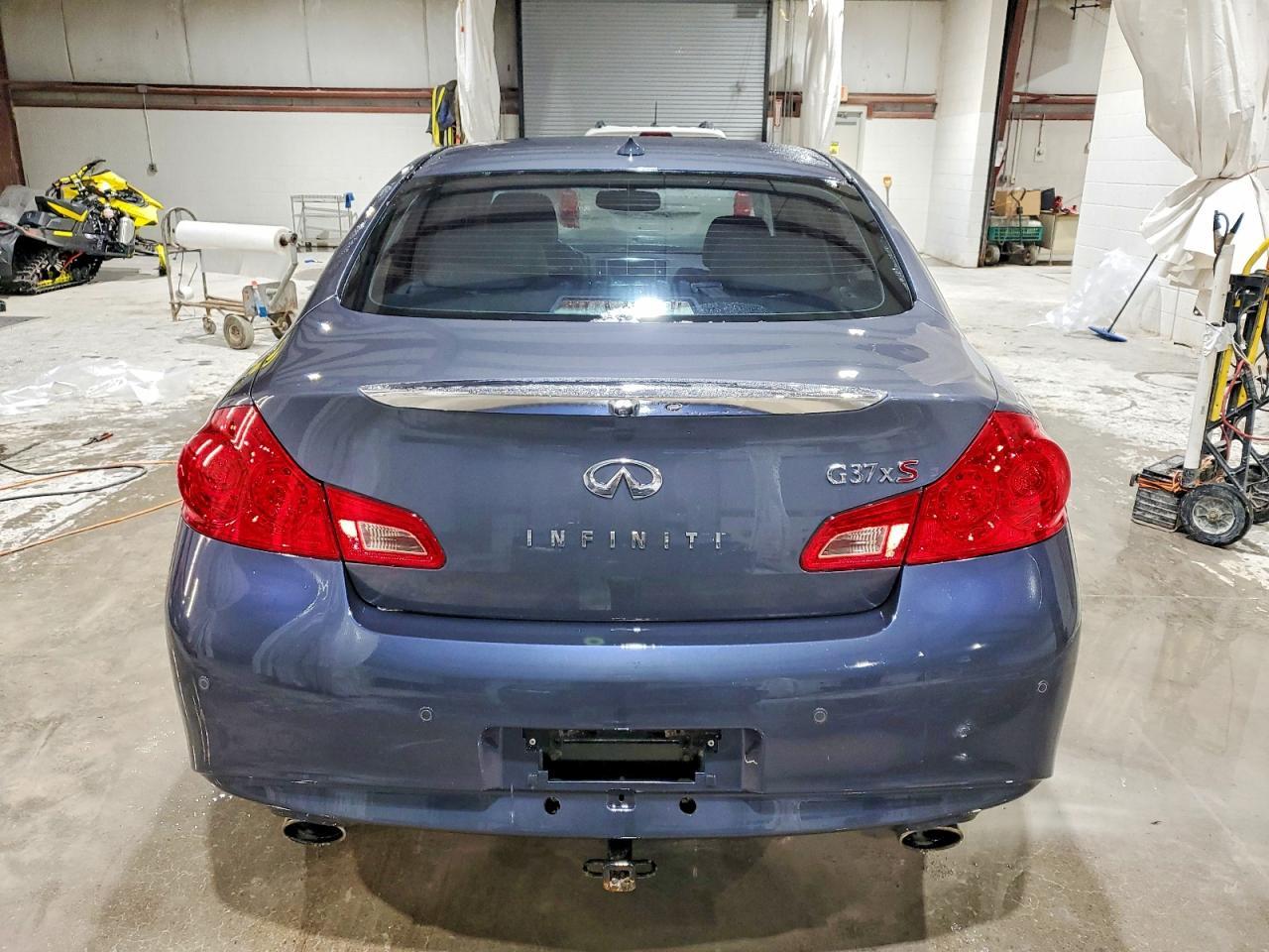 2012 INFINITI G37