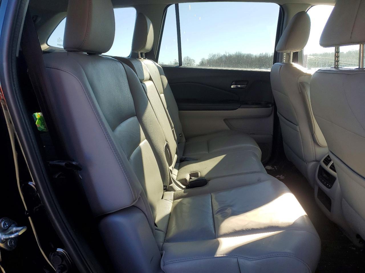 2016 HONDA PILOT