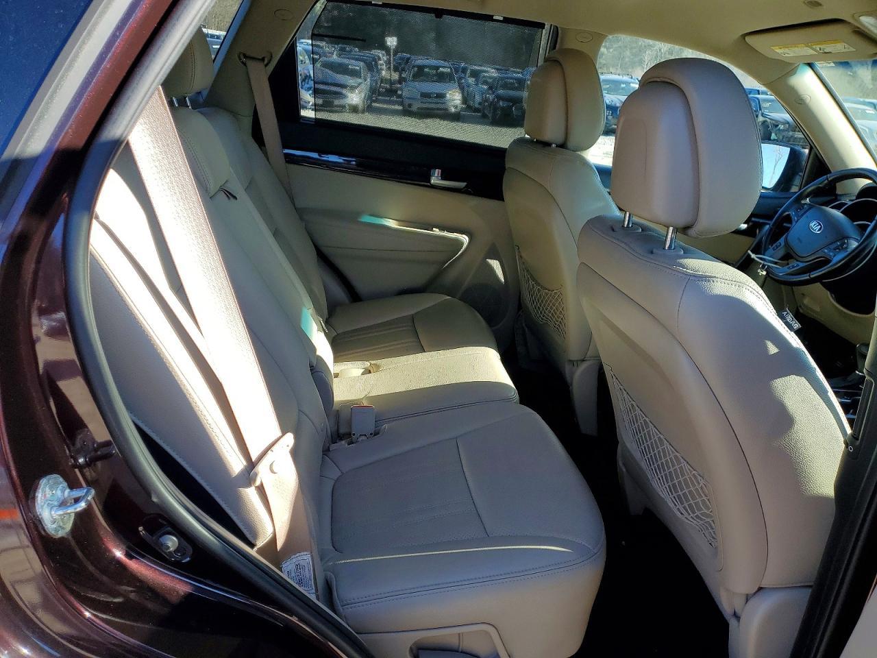 2014 KIA SORENTO