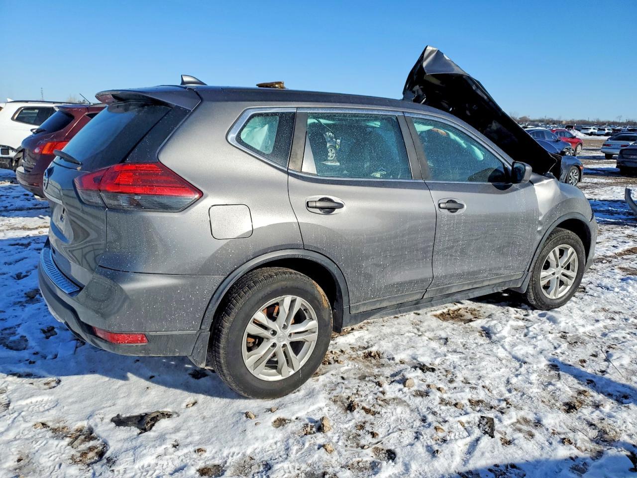 2017 NISSAN ROGUE