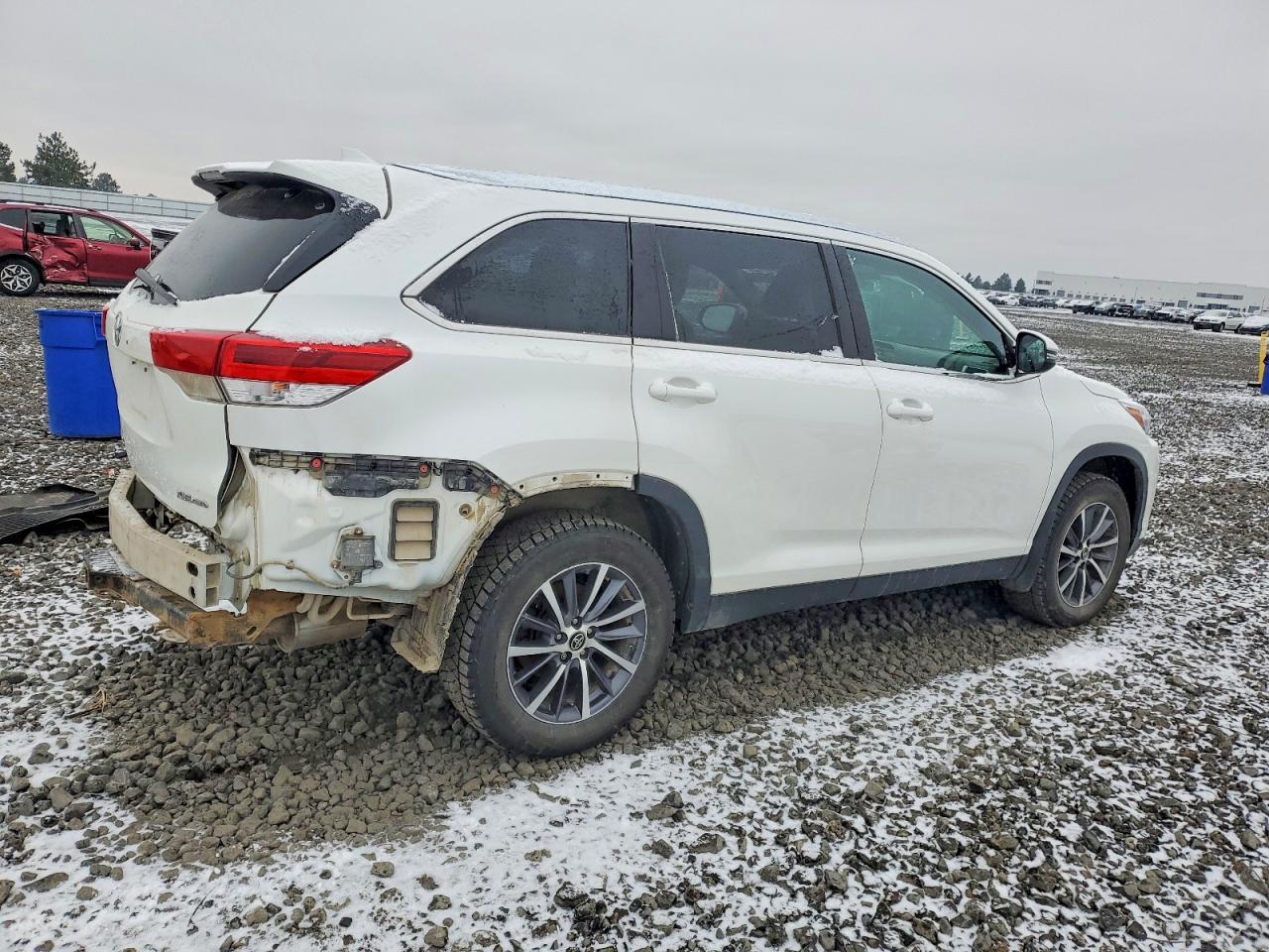 2019 TOYOTA HIGHLANDER