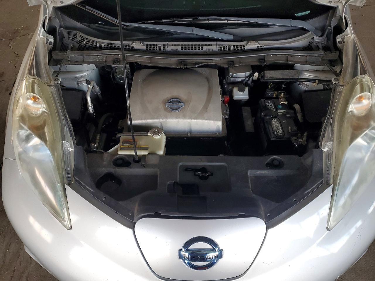 2013 NISSAN LEAF