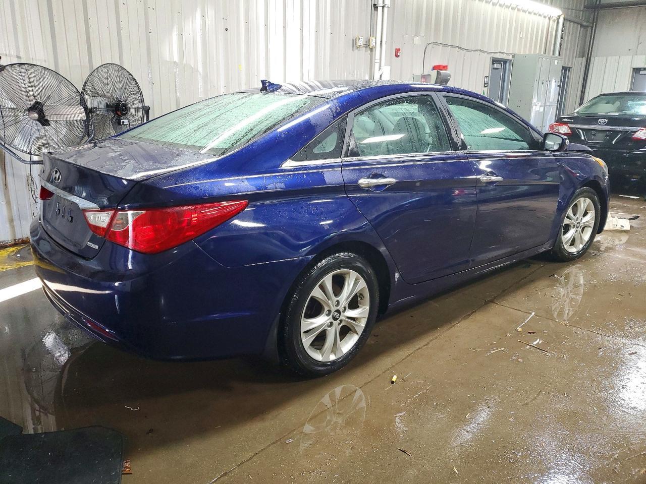 2013 HYUNDAI SONATA