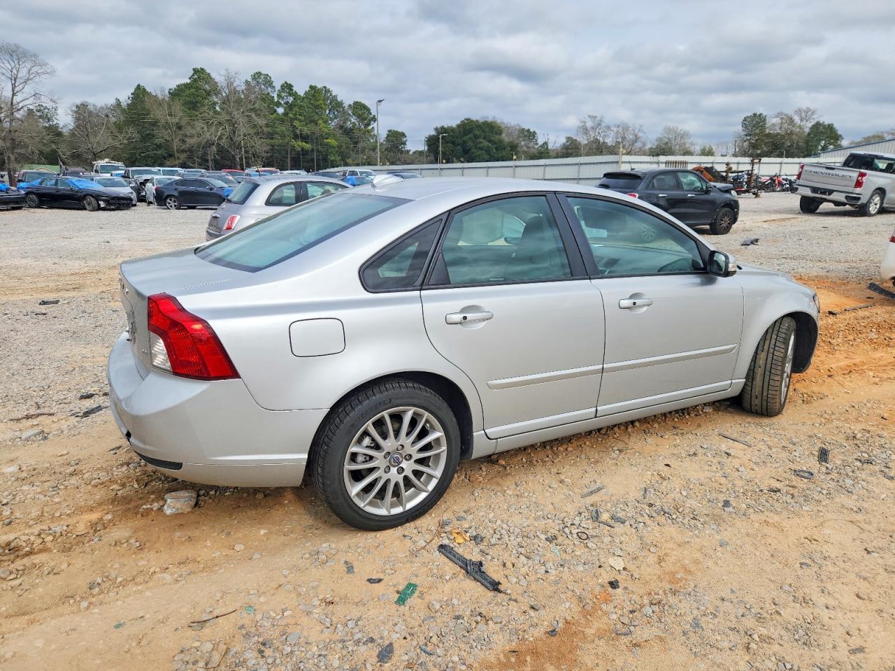 2010 VOLVO S40
