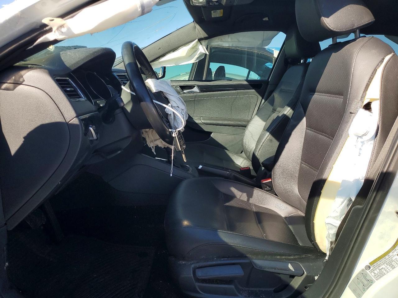 2018 VOLKSWAGEN JETTA
