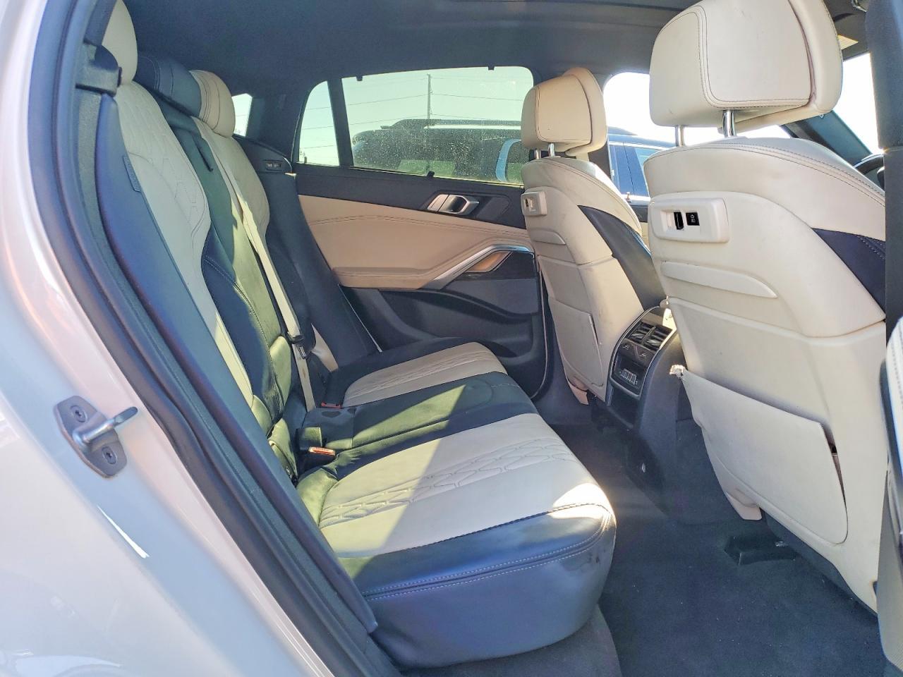 2021 BMW X6