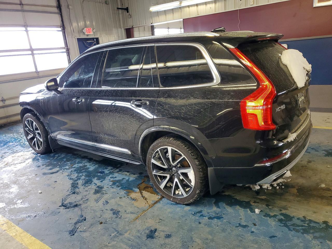 2019 VOLVO XC90