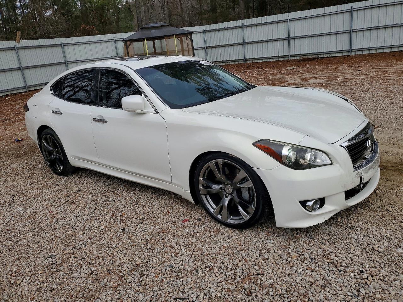 2012 INFINITI M37